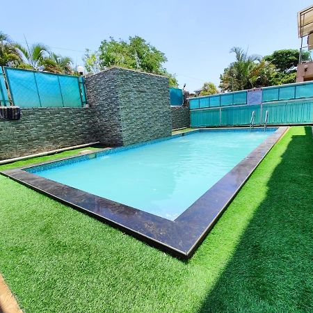 Gold Villa Lonavala Exteriör bild
