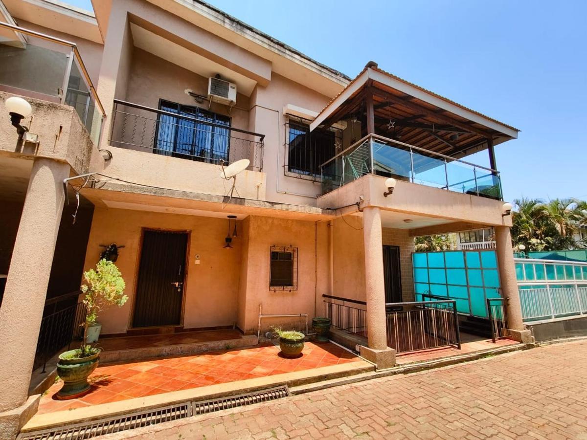 Gold Villa Lonavala Exteriör bild